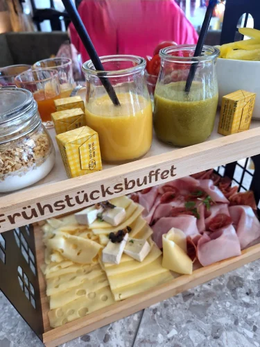 Fruehstuecksbuffet3